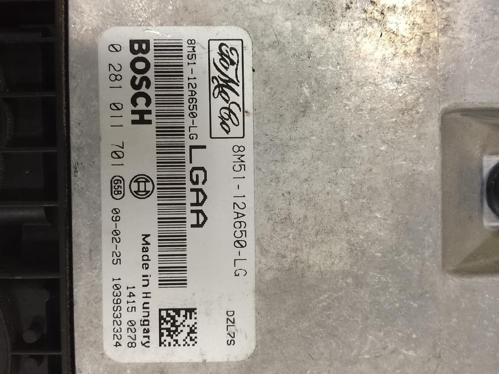 Switchboard engine uce 0281011701 de Ford Focus ii sedán (db_, fch, dh) 2005-2012 - pieza usada