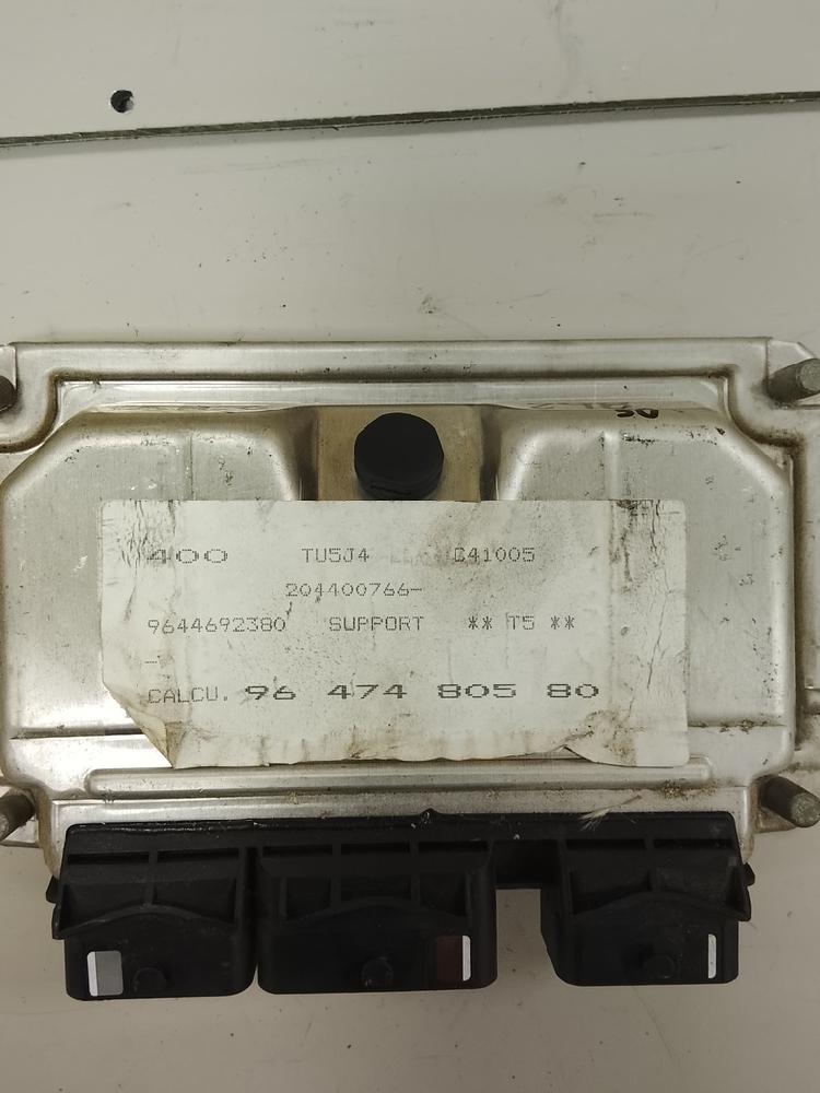 Centralina do motor 0261206943 de Peugeot 307 (3a/c) 2004-2009 110 CV - pieza usada