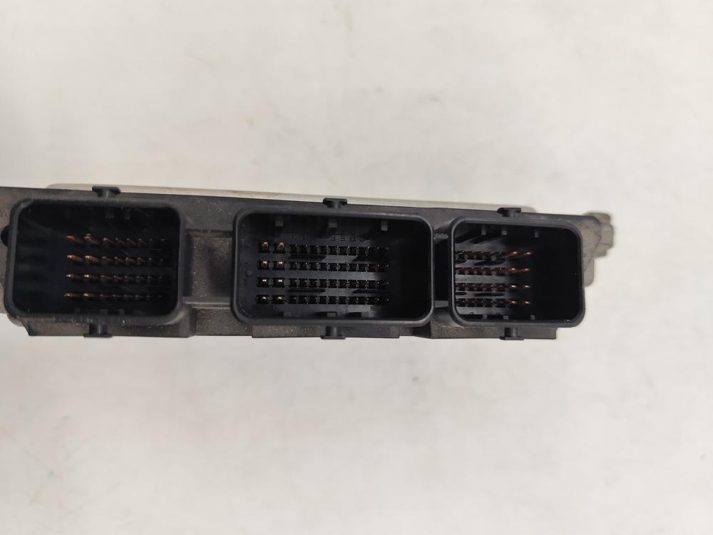 Centralita motor uce 0261208899 de Citroen C4 coupé (la_) 2004-2011 109 CV - pieza usada