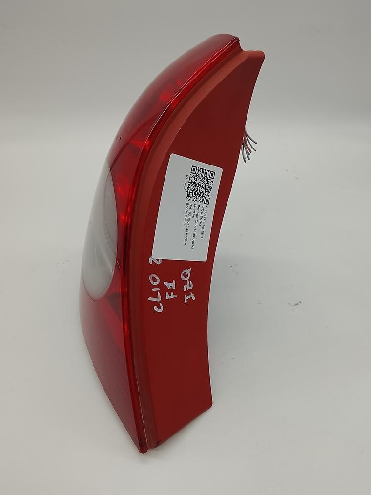 Pisca tras esquerdo 8200071413 de Renault Clio ii (bb_, cb_) 2004-2003 - pieza usada
