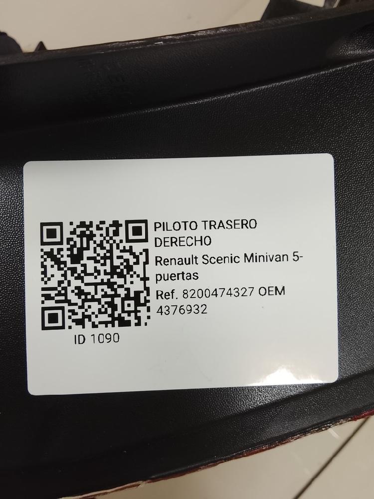 Piloto trasero derecho 4376932 de Renault Scénic ii (jm0/1_) 2003-2006 - pieza usada