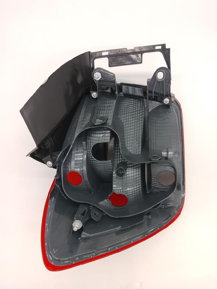 Piloto trasero derecho 63217270096 de Bmw Serie 1 2011-2015 - pieza usada