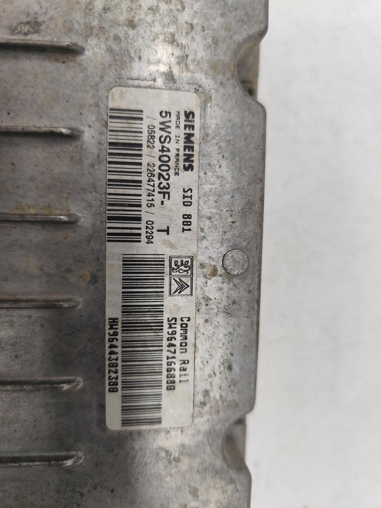 Centralita motor uce 5WS40023FT de Citroen Xsara (n1) 2000-2005 90 CV - pieza usada