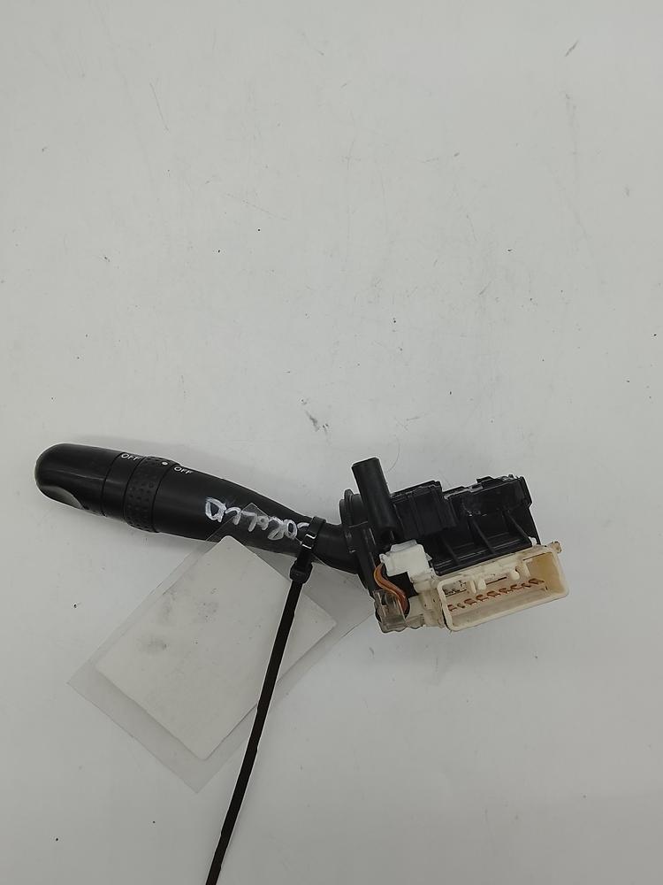 Turn signals control 173648 de Toyota Corolla 2003-2007 110 CV - pieza usada
