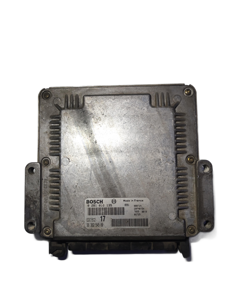 Centralita motor uce 0281010135 de Citroen Evasion monospace (22, u6) 1994-2002 109 CV