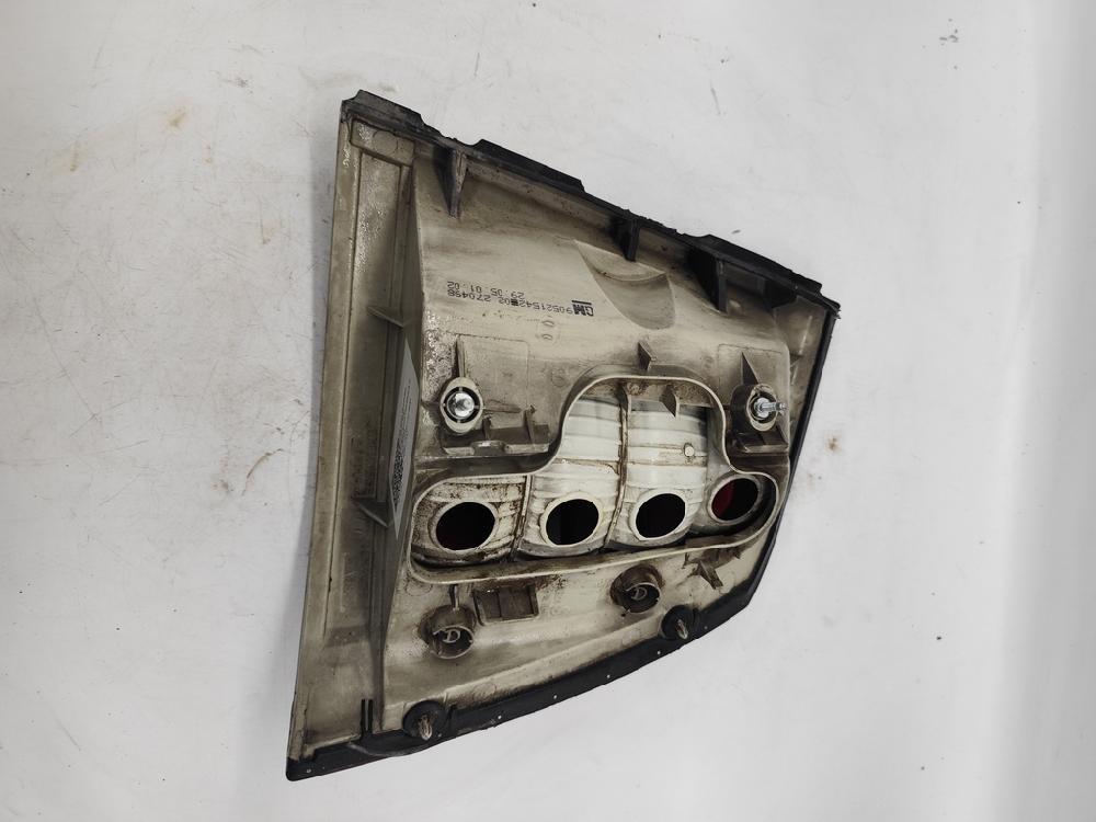 Piloto trasero izquierdo 90521542 de Opel Astra 1998-2009 - pieza usada