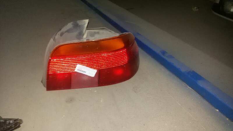Faro posteriore destro 25-6S-3 63218363558 de Bmw Serie 5 berlina (e39) 1995-2003 192 CV - pieza usada