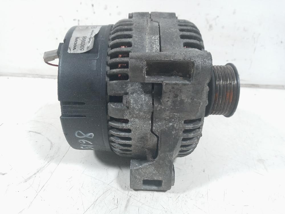 Generator B-5234T/G SIN PLOMO 5003996 de Volvo 850 (854) 1991-1996 226 CV con 264854 km - pieza usada
