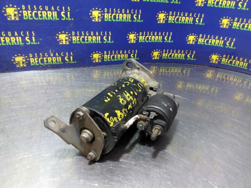 Starter motor 0001110100 de Audi A8 d2 (4d2, 4d8) 1994-1999 299 CV - pieza usada