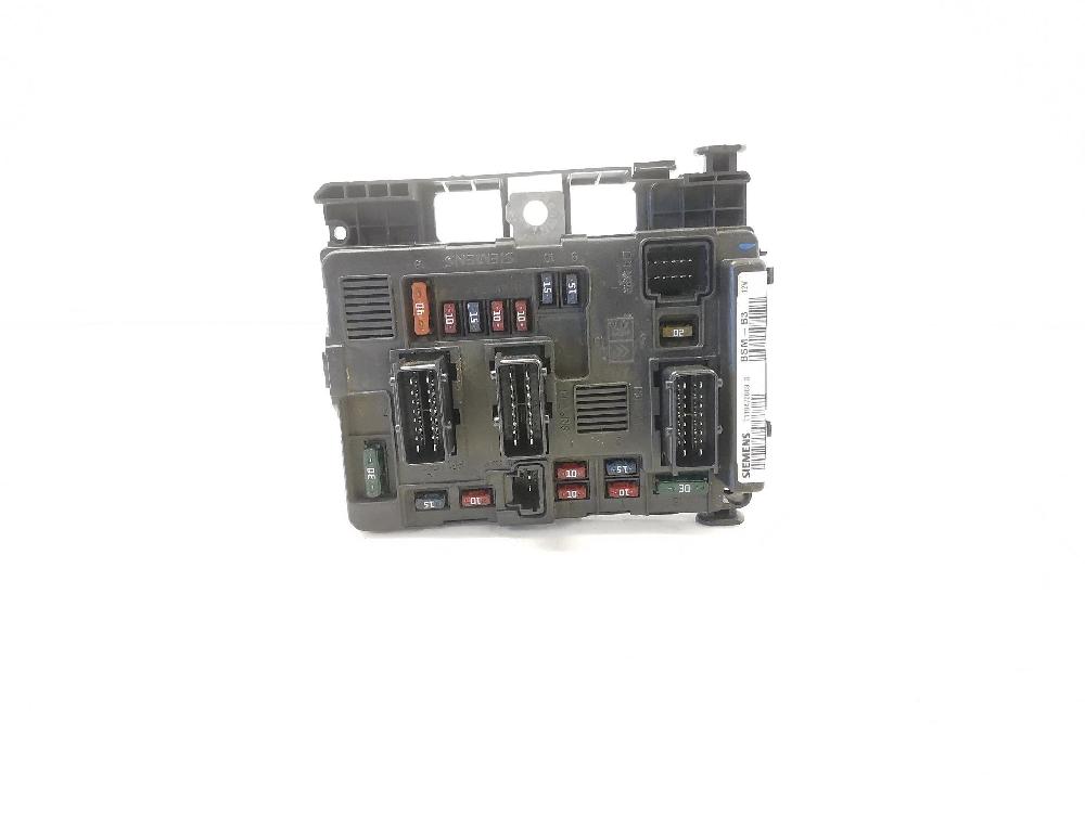 Caja de relés / fusibles RHY (DW10TD) 964349888000 de Citroen Xsara picasso (n68) 1999-2011 90 CV
