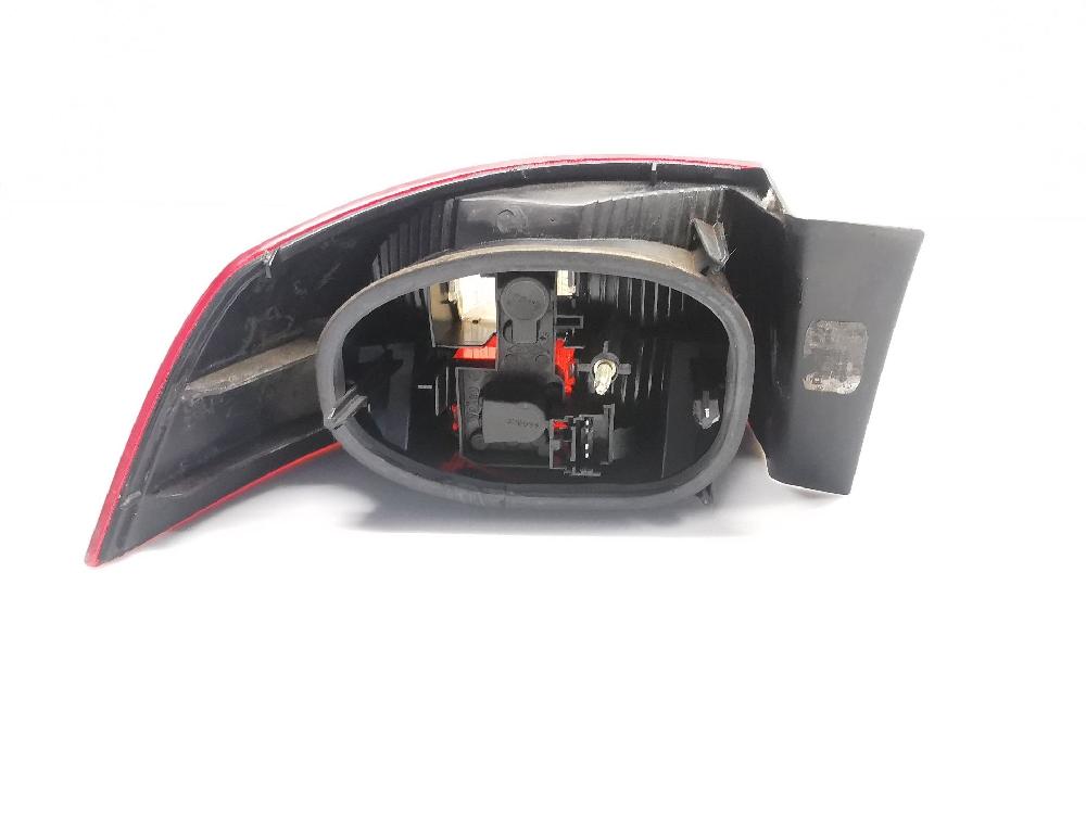 Faro posteriore destro F9Q 650,F9Q 670,F9Q 674,F9Q 750 8200002474 de Renault Laguna ii (bg0/1_) 2001-2007 120 CV con 198000 km - pieza usada
