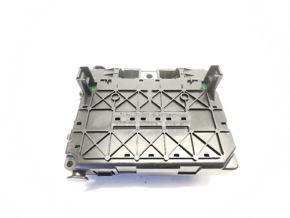 Caja de relés / fusibles RHY (DW10TD) 964349888000 de Citroen Xsara picasso (n68) 1999-2011 90 CV con 25209600 km - pieza usada