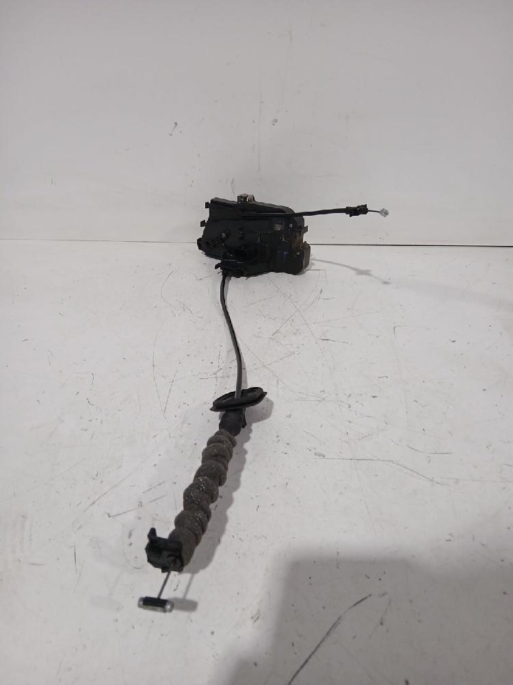 Front lock door rh B7JA,B7JB,B7JE 2338022 de Ford Puma (j2k, cf7) 2019-0 125 CV - pieza usada