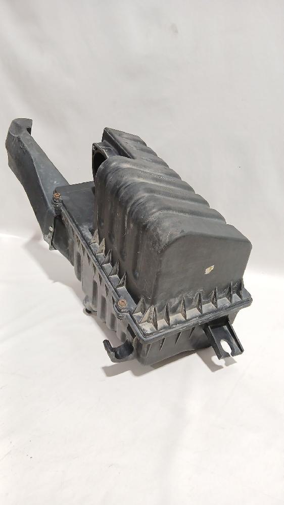 Soporte filtro aire D27DT 2311008403 de Ssangyong Rexton / rexton ii (gab_) 2002-0 165 CV con 194380 km - pieza usada
