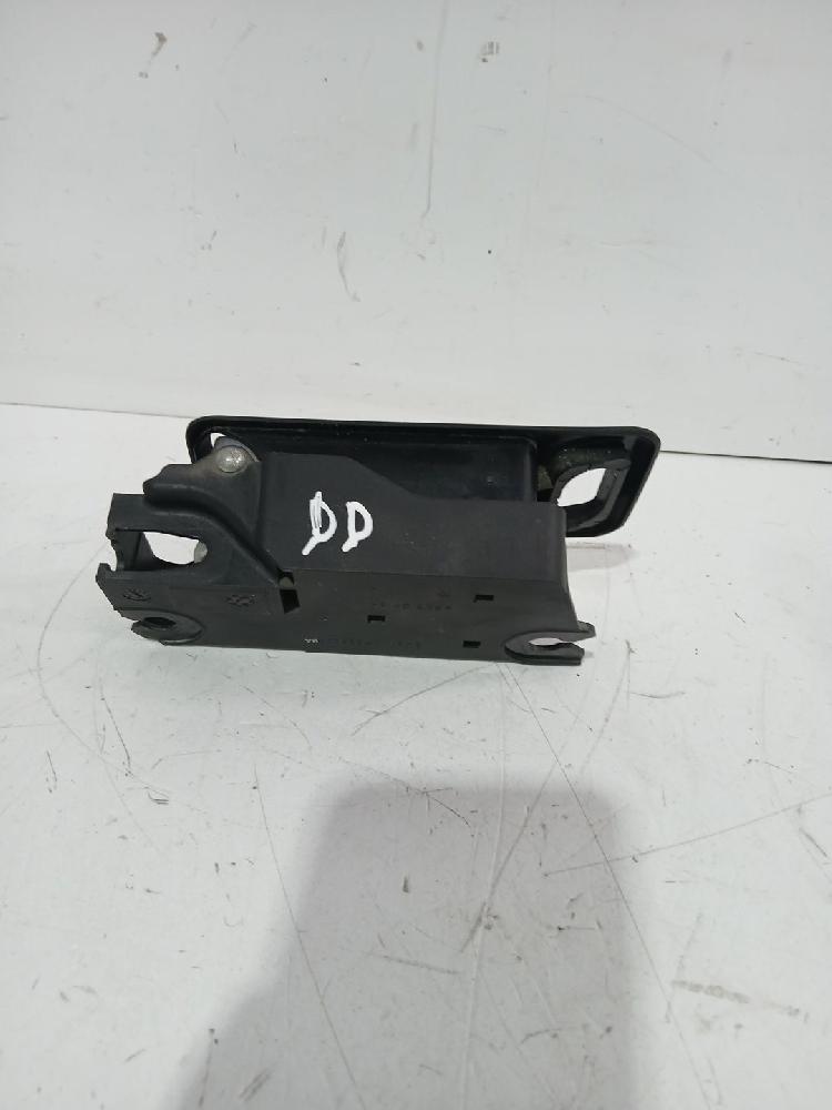 Maneta interior delantera derecha G6DA,G6DB,G6DD,G6DG 1470111 de Ford Focus c-max (dm2) 2003-2007 136 CV con 250000 km - pieza usada