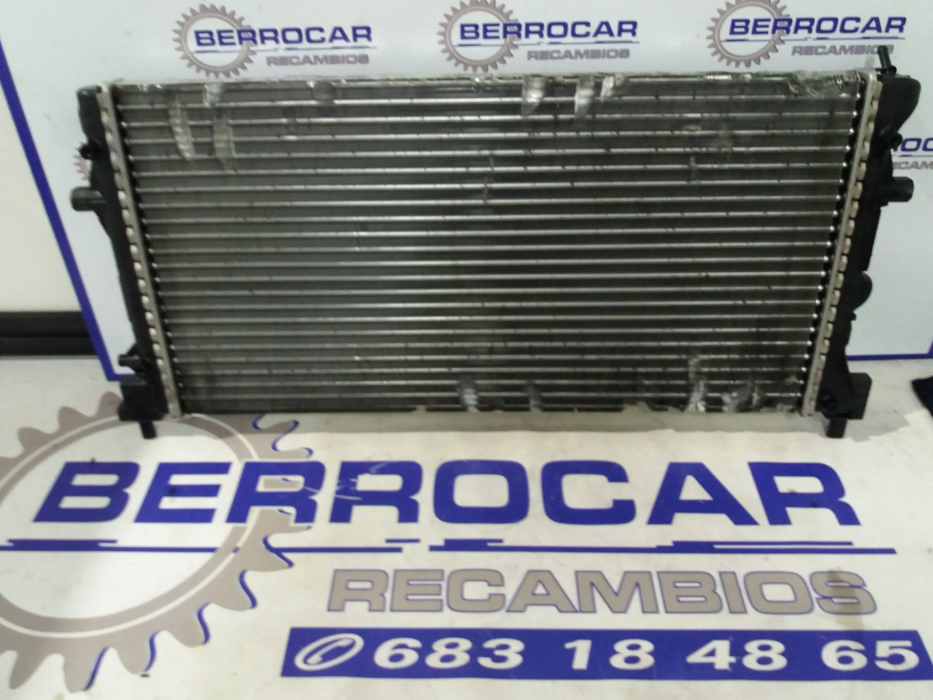 SEAT Leon 1 generation (1999-2005) Охлаждающий радиатор 6R01212530 24301590