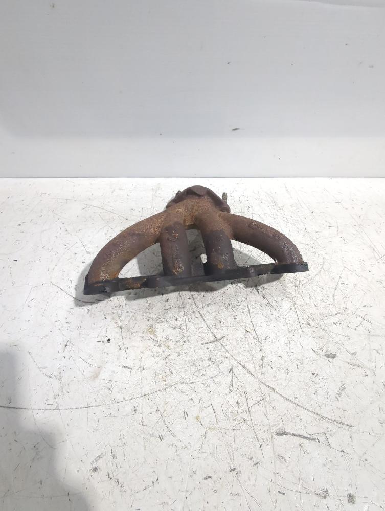 Colector escape D7F 710,D7F 720,D7F 722,D7F 726,D7F 744,D7F 746,D7F 764,D7F 766 1454582 de Renault Clio ii (bb_, cb_) 2004-2016 58 CV con 115000 km - pieza usada