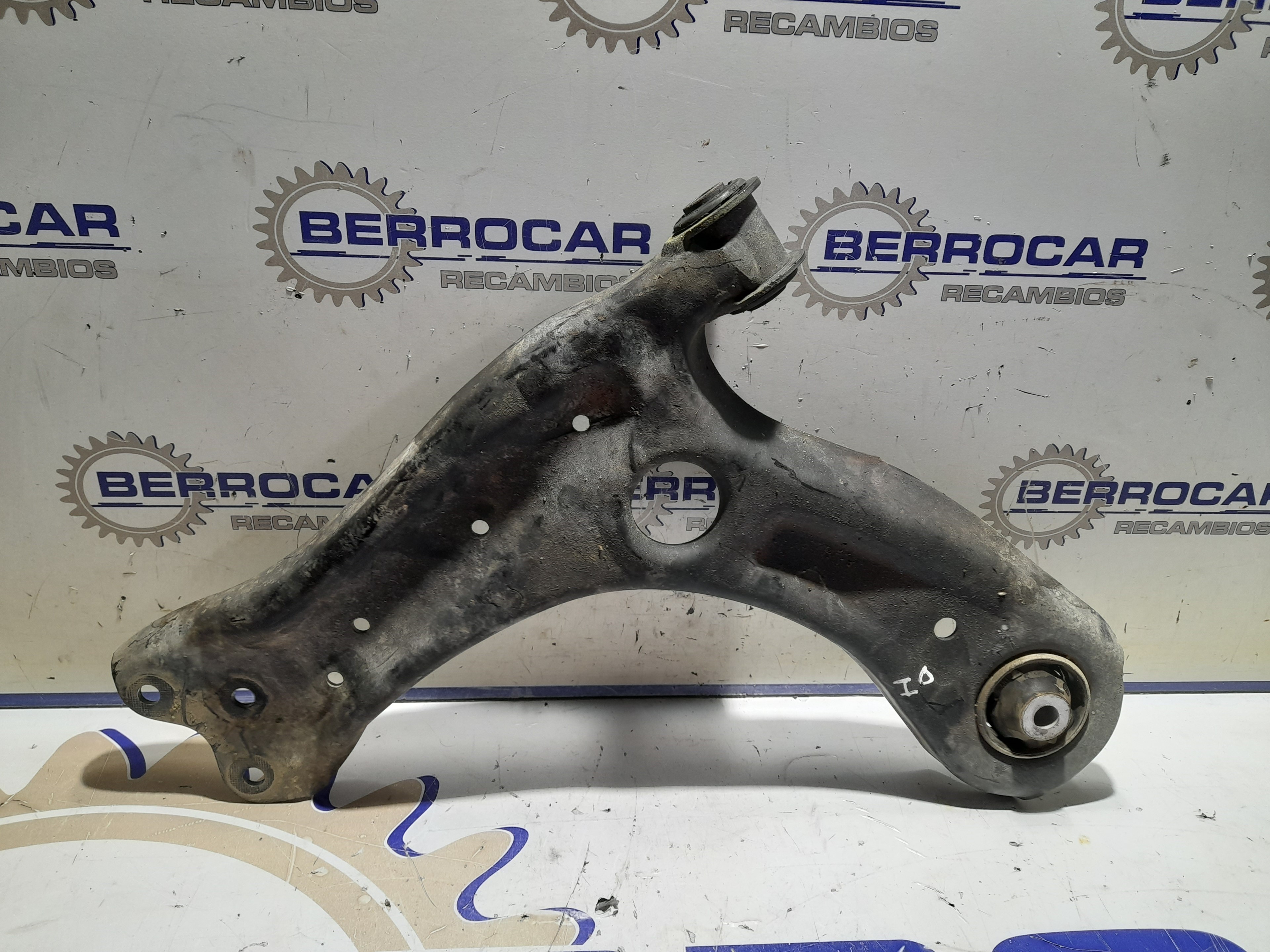 TOYOTA Ibiza 2 generation (1993-2002) Bras avant gauche 6R0407151F 24347125