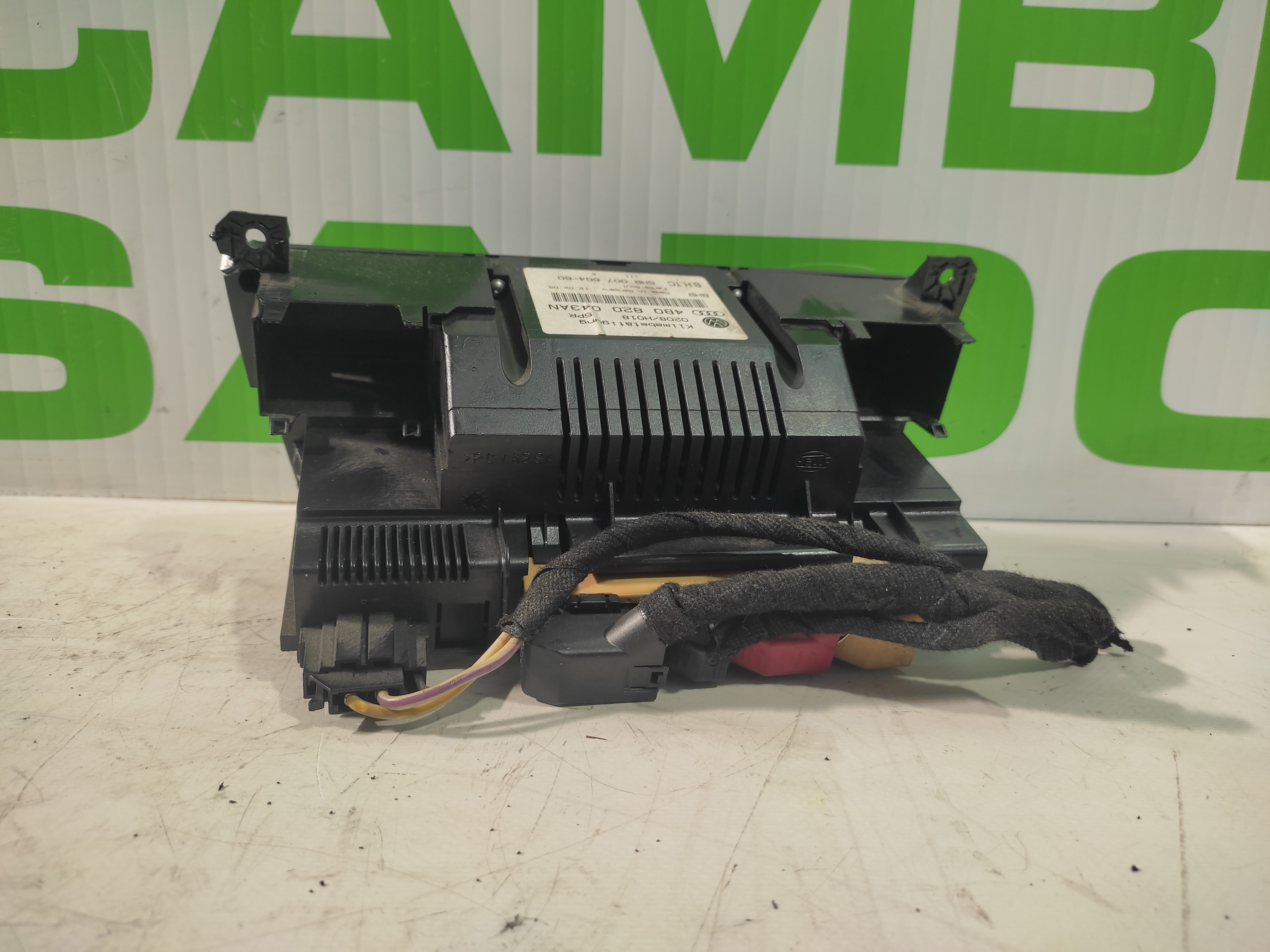 AUDI A6 C5/4B (1997-2004) Climate  Control Unit 4B0820043 24348058