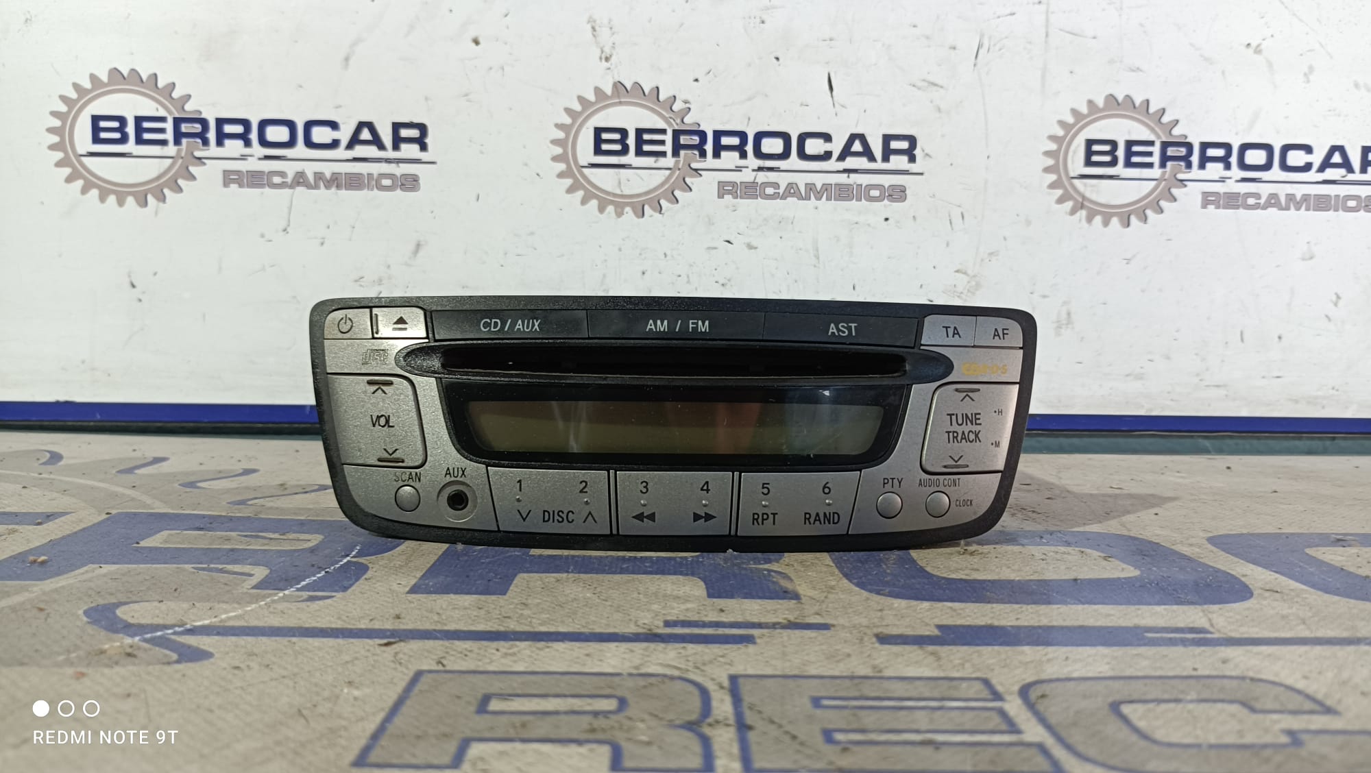 PEUGEOT 107 Peugeot 107 (2005-2014) Muzikos grotuvas be navigacijos 861200H010 24301925