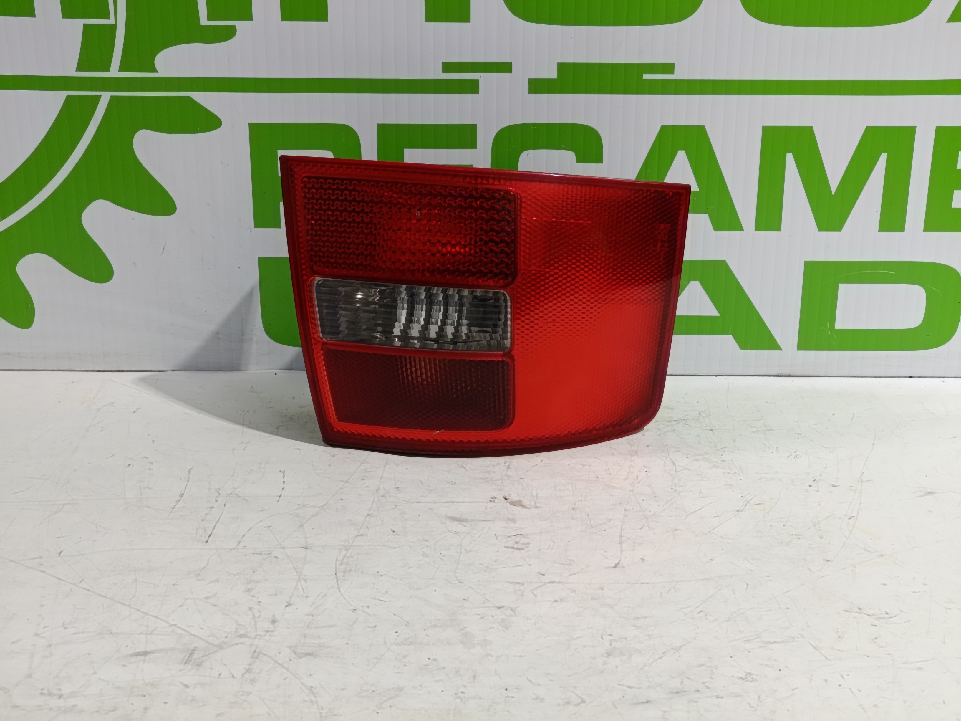 AUDI A6 C5/4B (1997-2004) Rear Left Taillight 4B9945095 24348354