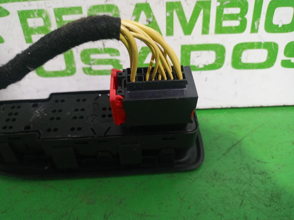 CITROËN C3 2 generation (2009-2016) Кнопка стеклоподъемника передней левой двери 98012283XT 27421853