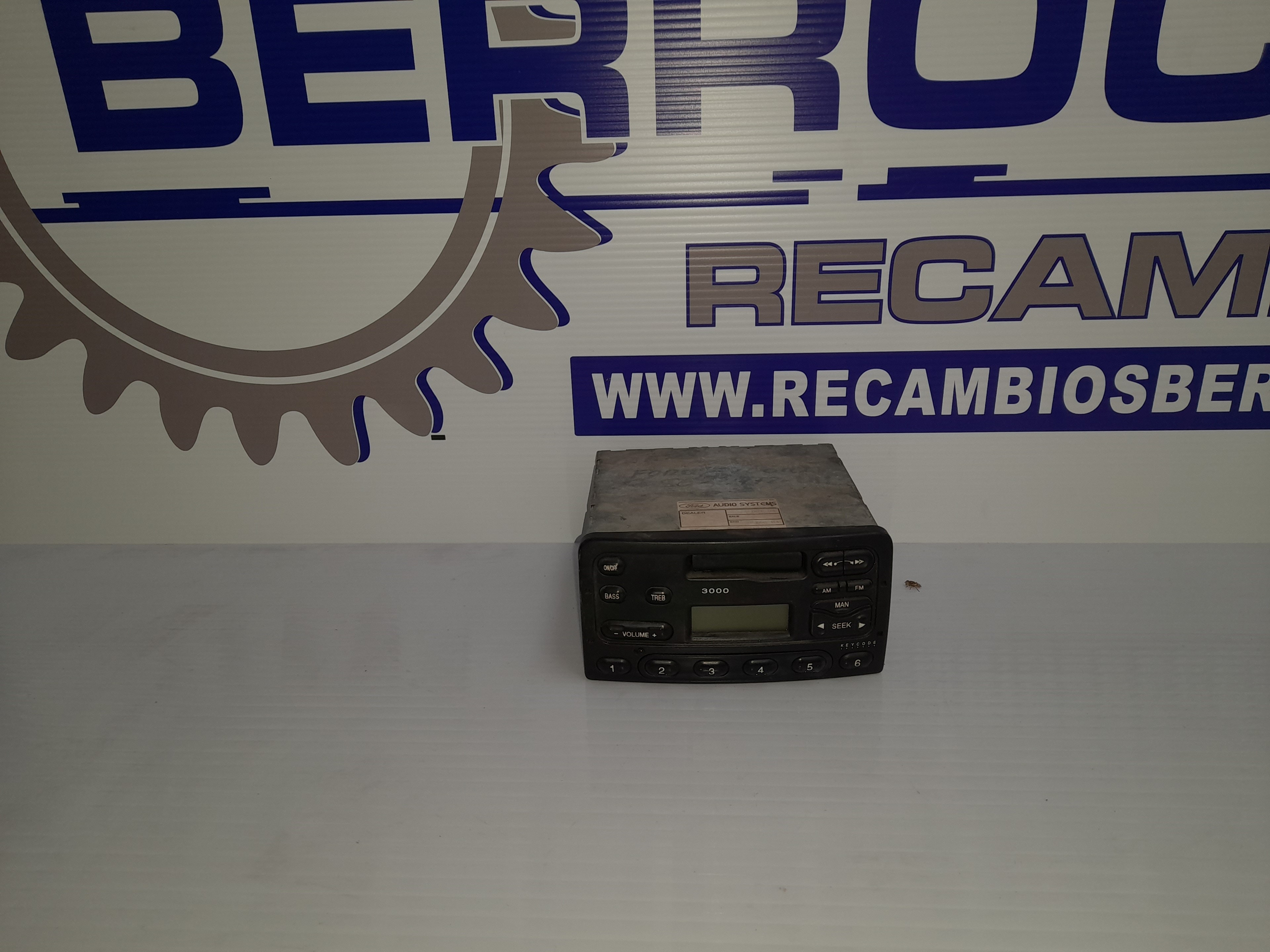 FORD Escort 5 generation (1990-2000) Lecteur de musique sans GPS 97FP18K876KA 24342663