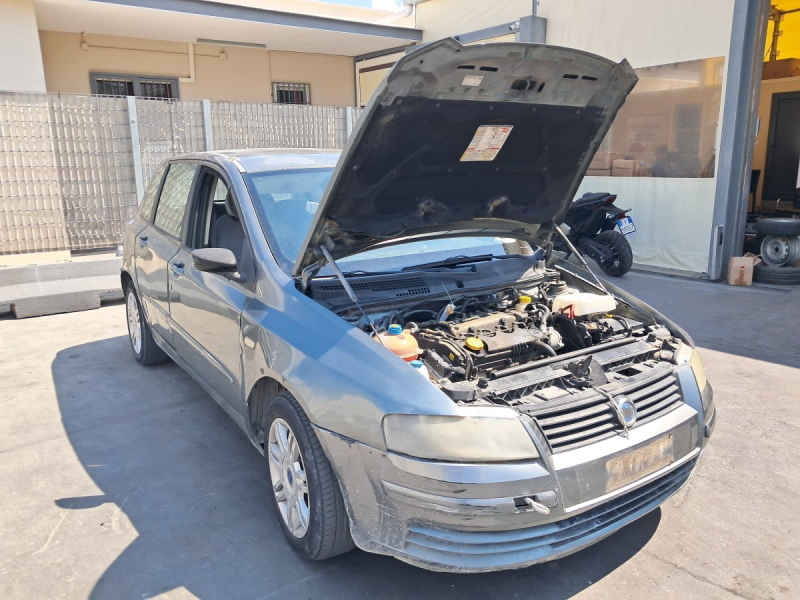 Alternador 192A1000 51859052 de Fiat Stilo (192) 2001-2008 - pieza usada