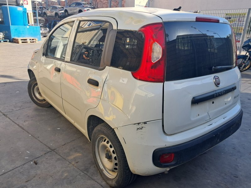 Pisca tras direito 46341162 52102350 de Fiat Panda (319) 2012-0 - pieza usada