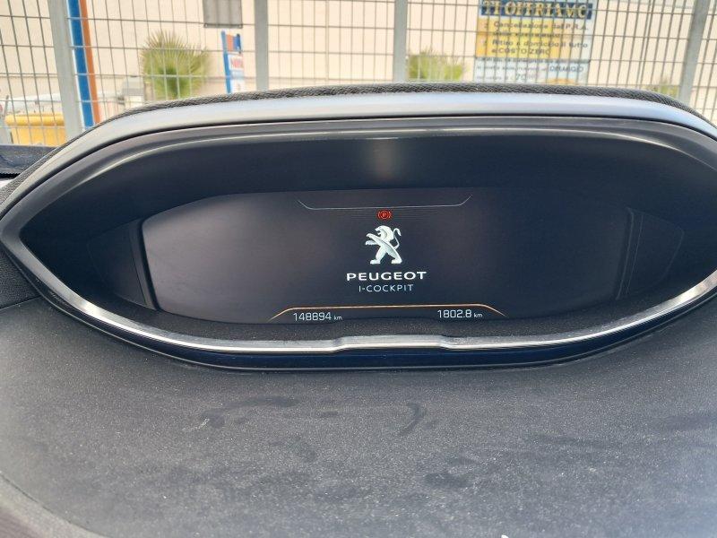 Piloto trasero derecho 9810477080 de Peugeot 3008 (p84) 2016-2020 - pieza usada
