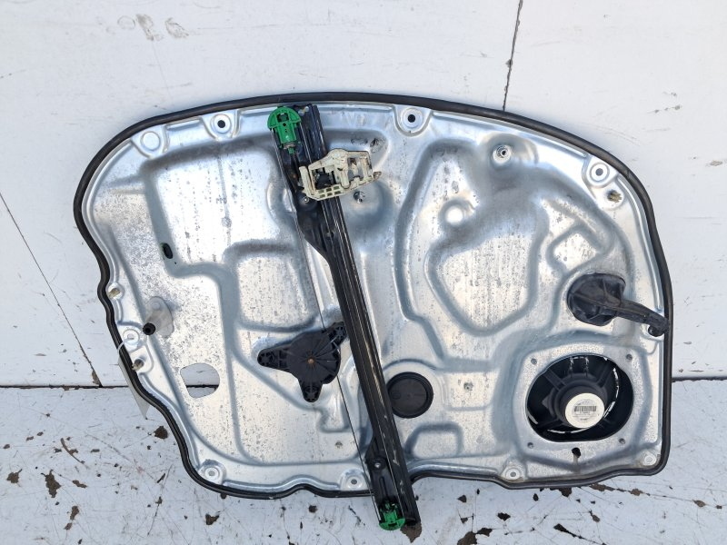 Front power window rh 199A3000 71734869 de Fiat Idea (135) 2004-2012 - pieza usada