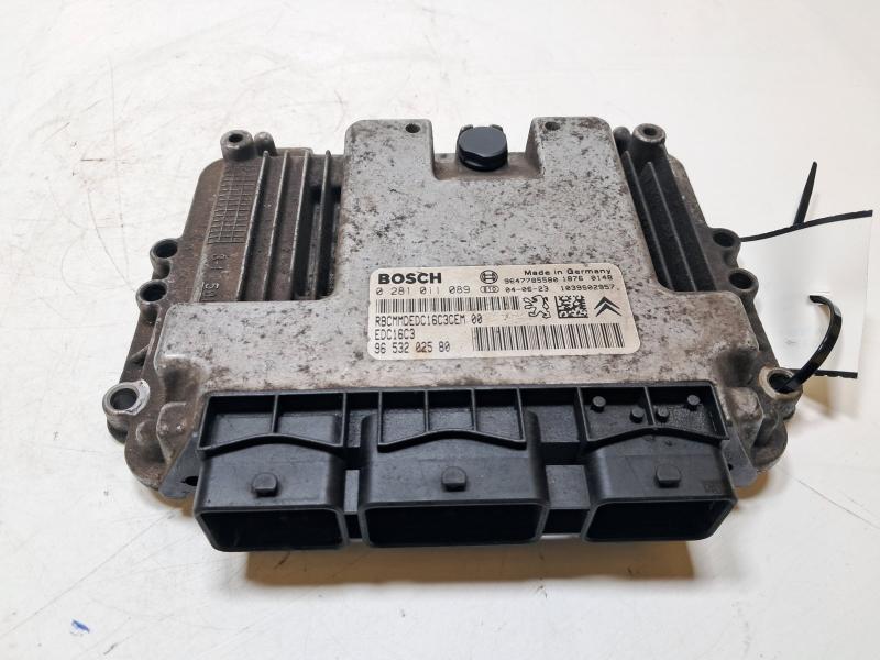 Switchboard engine uce 8HX 0281011089 de Peugeot 206 (t1) 1998-2010