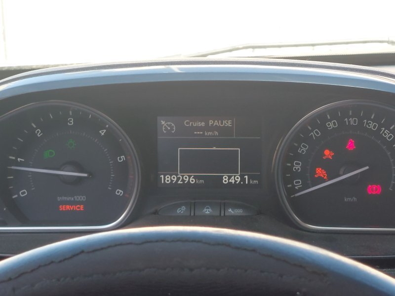 Centralita motor uce 9H06 0281030546 de Peugeot 2008 (cu) 2013-2020 - pieza usada