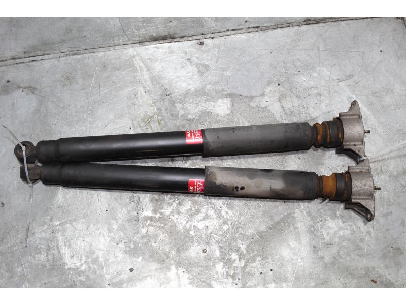Juego amortiguadores trasero G6DG 1517638 de Ford Kuga i (1°serie) 2008-2012 - pieza usada