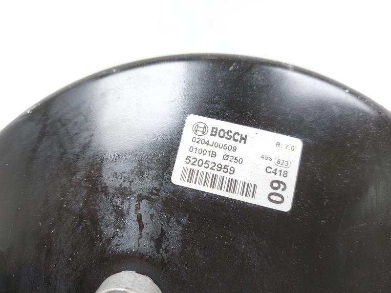 Servofreno 55283775 77367972 de Fiat 500l rest (351) 2018-0 - pieza usada
