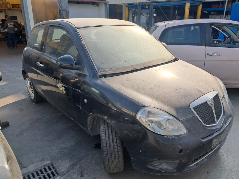 Compresor del aire acondicionado 199A2000 52060460 de Lancia Ypsilon ii rest (843) 2006-2011 - pieza usada