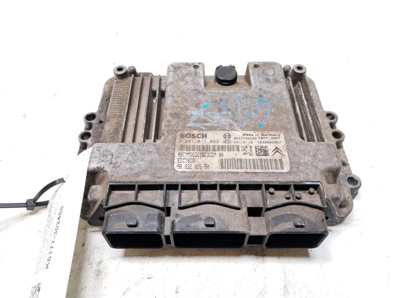 Switchboard engine uce 8HX 0281011089 de Peugeot 206 (t1) 1998-2010