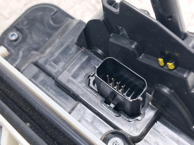 Front lock door rh B7JB 2338022 de Ford Puma (cf7) 2019-0 - pieza usada