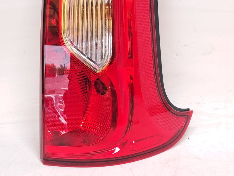 Pisca tras direito 46341162 52102350 de Fiat Panda (319) 2012-0 - pieza usada