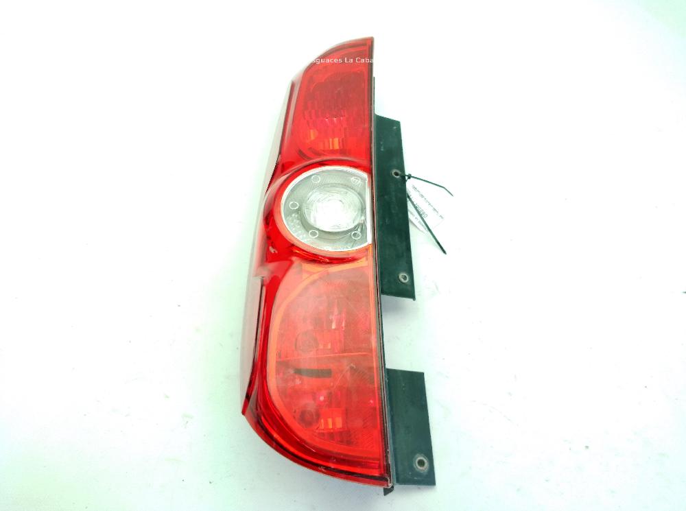 Piloto trasero izquierdo 00519248460 de Opel Combo furgón/ranchera familiar (x12) 2012-0 con 143000 km