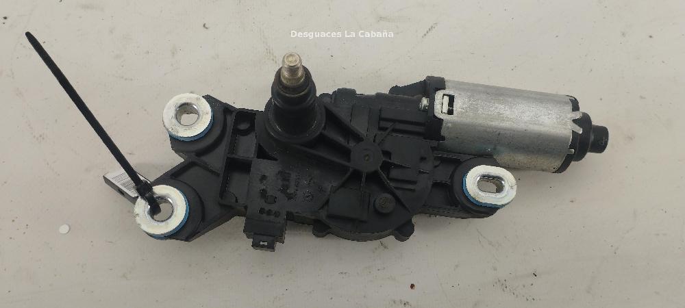 TOYOTA Moteur d'essuie-glace de hayon W000023200 26254221