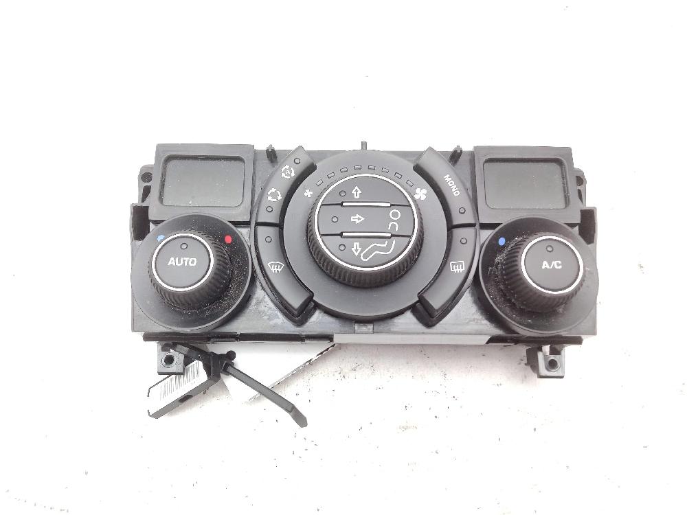 MERCEDES-BENZ E-Class W212/S212/C207/A207 (2009-2016) Climate  Control Unit 96738322XT 25990321