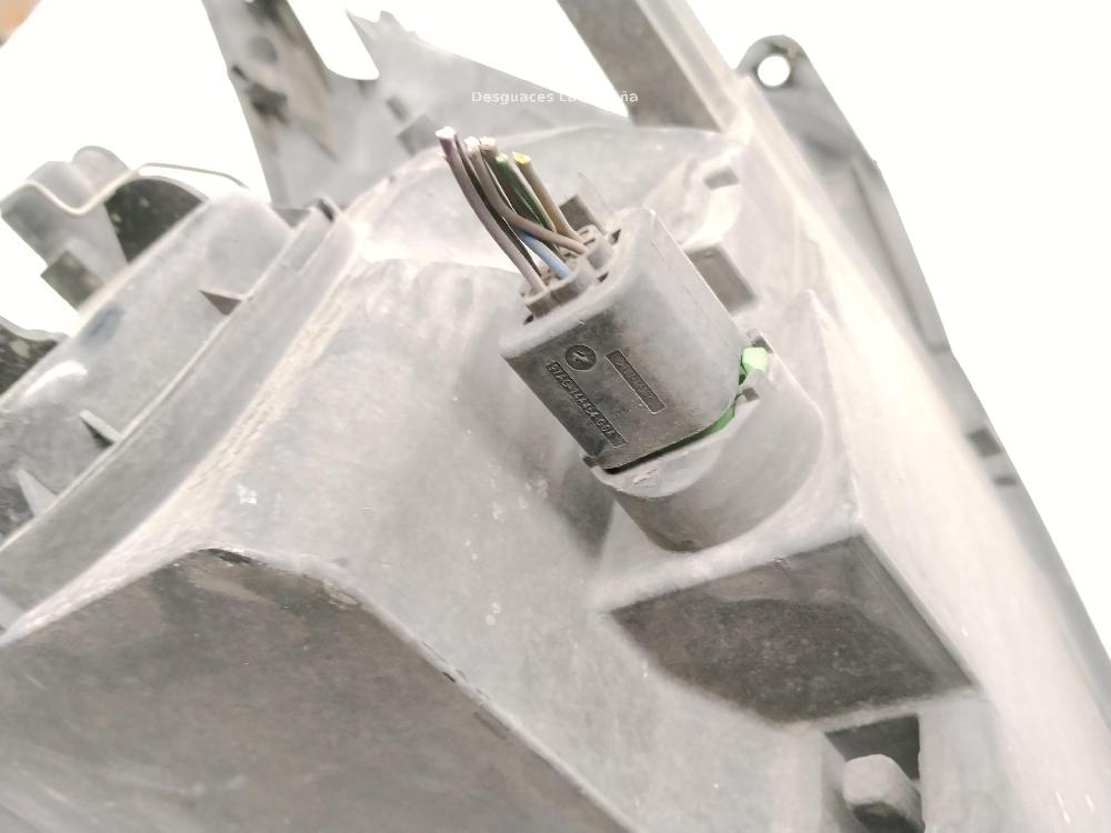 Faro fanale sinistro 1537774 de Ford Transit caja/chasis (fm_ _, fn_ _, ff_ _) 2006-2014 con 249000 km - pieza usada