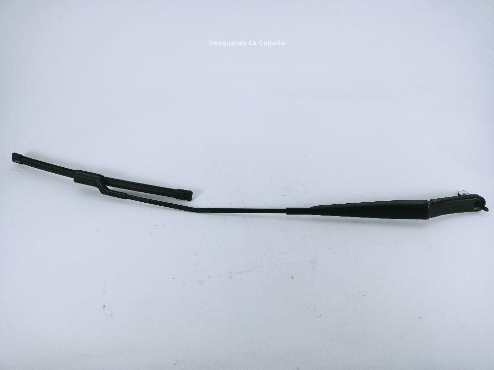 BUICK A2 8Z (1999-2005) Front Wiper Arms 25993255