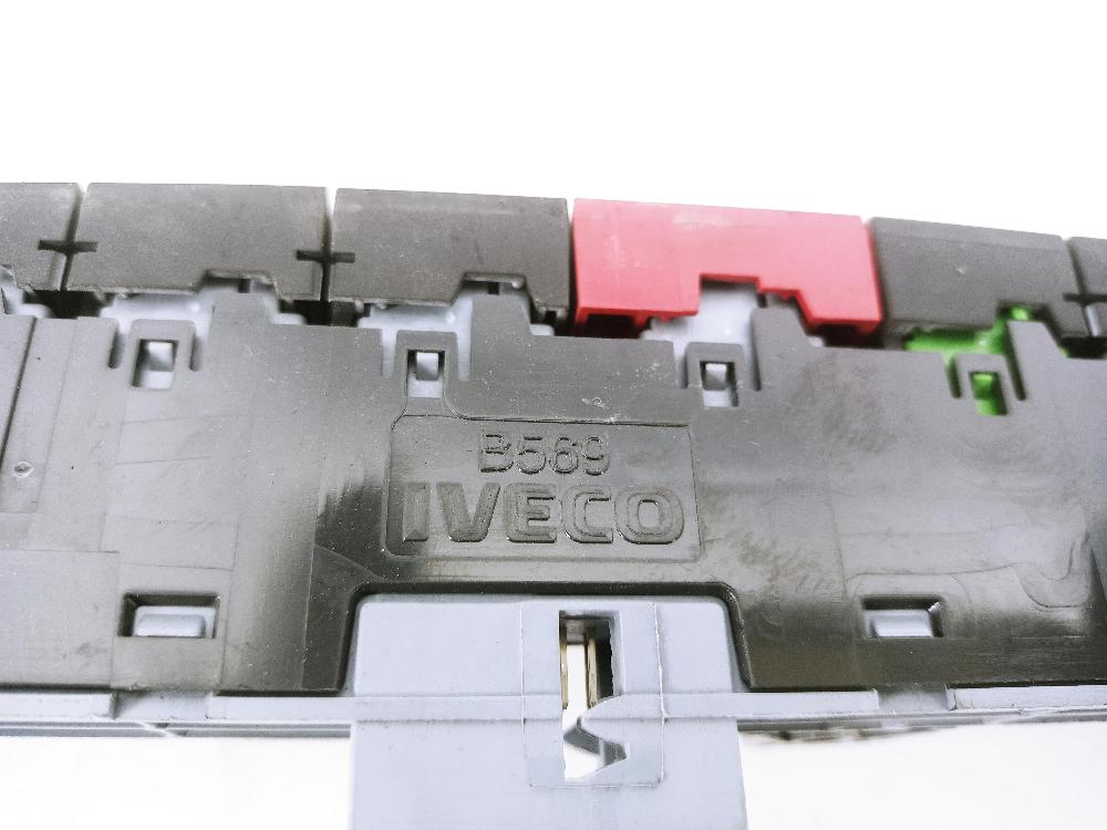 IVECO Daily 6 generation (2014-2019) Hazard knap 5801655079 26034784