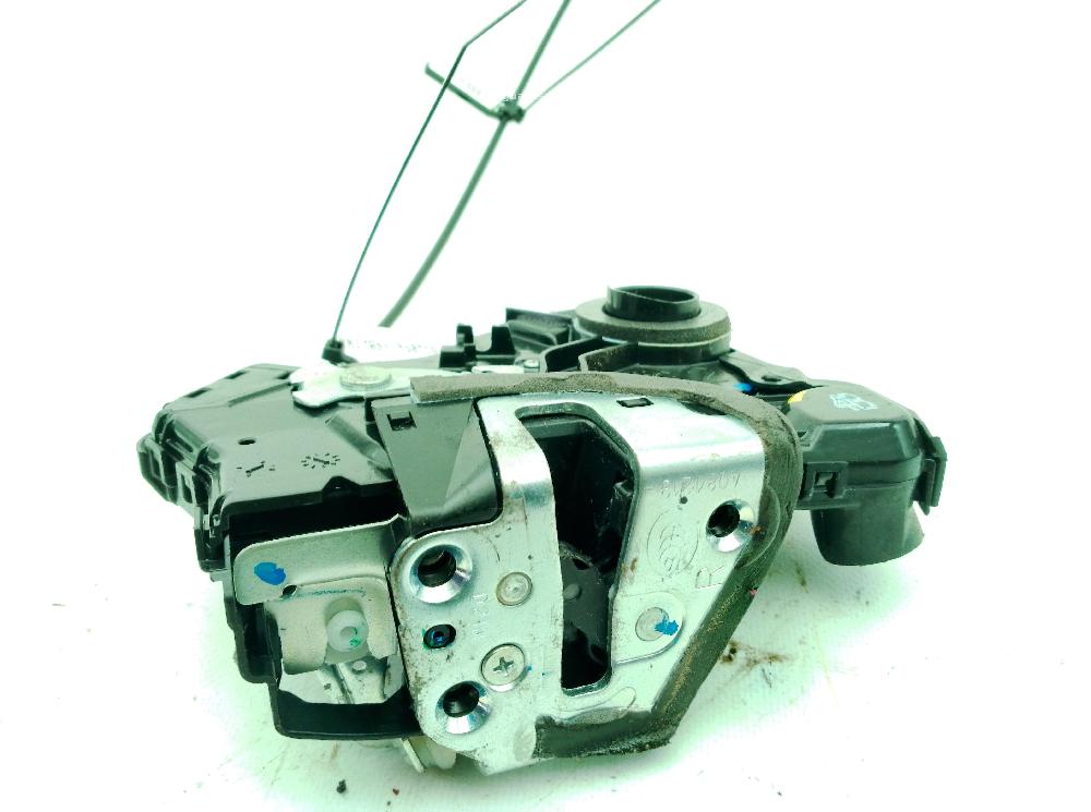 Serratura porta anteriore sinistra 2ZR-FXE A084249 Toyota Auris (_e18_) 2012-2018 107000 km
