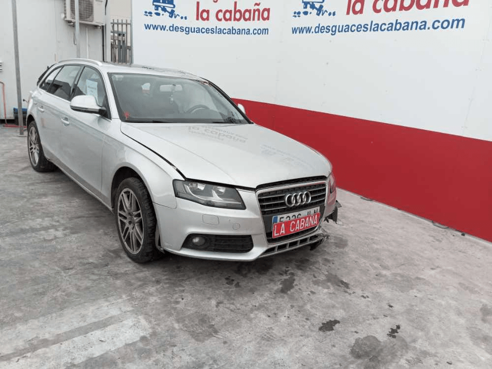 AUDI A4 B8/8K (2011-2016) Edessä vasen vetoakseli 26013028