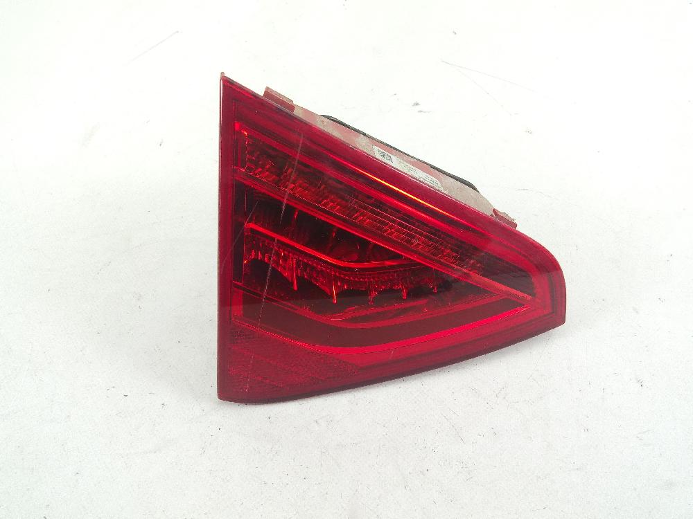 PEUGEOT Rear Right Taillight Lamp 8T0945093C 26012920