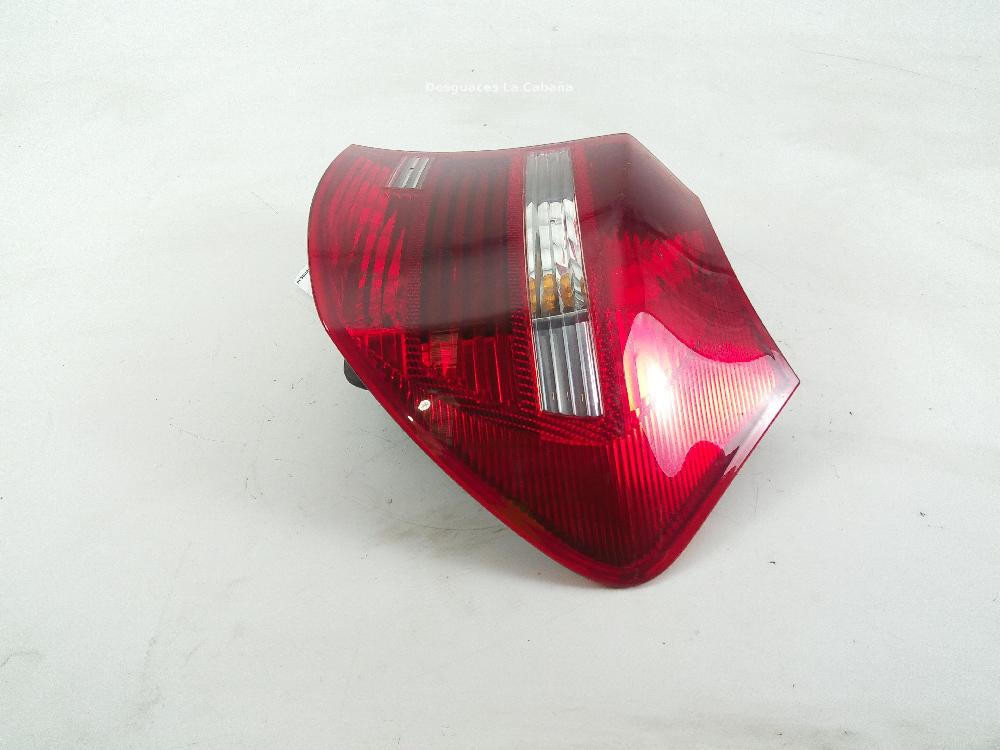 BMW 1 Series E81/E82/E87/E88 (2004-2013) Rear Right Taillight Lamp 26037148