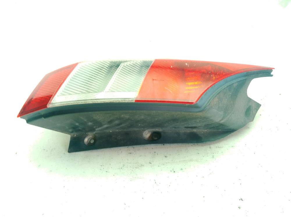 Feu arrière gauche 8200493374 de Renault Scénic ii (jm0/1_) 2003-2006 - pieza usada